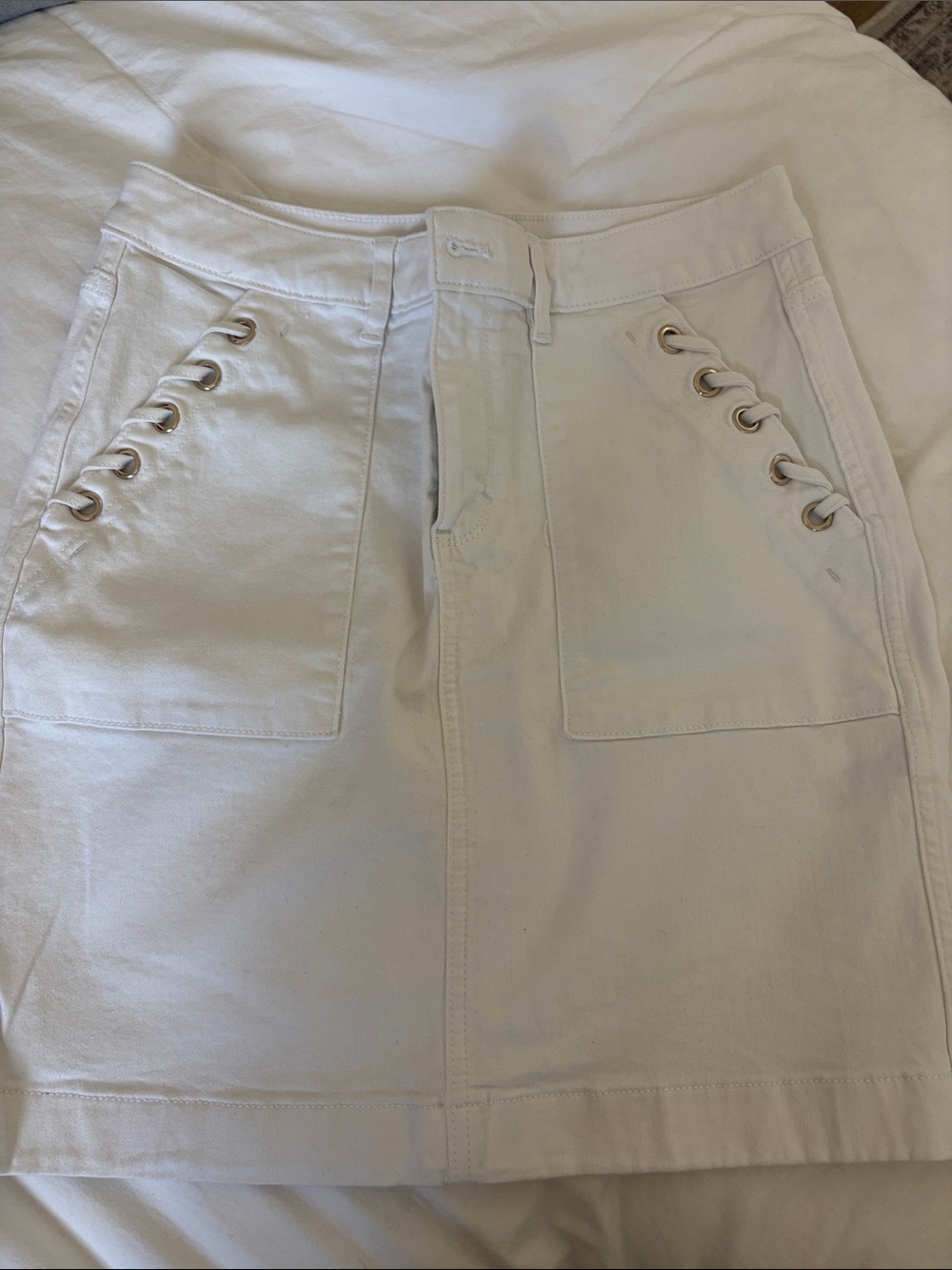 White House Black Market White Lace-Up Pocket Mini Skirt